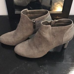 Bandolino booties